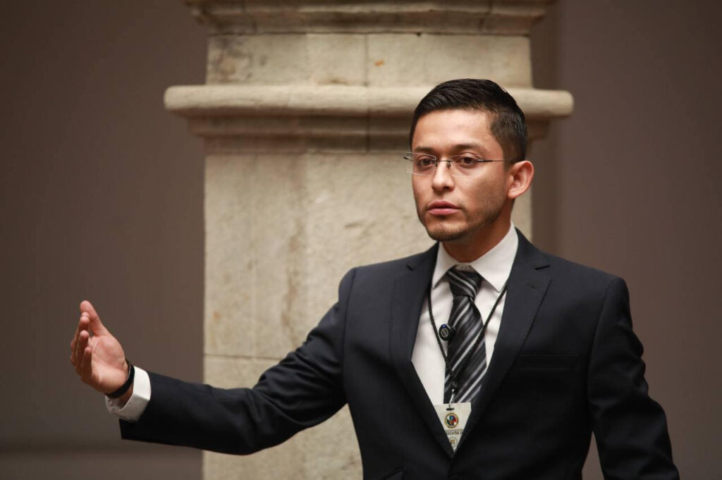 Daniel Estrada Salazar - El Maestro Waldo